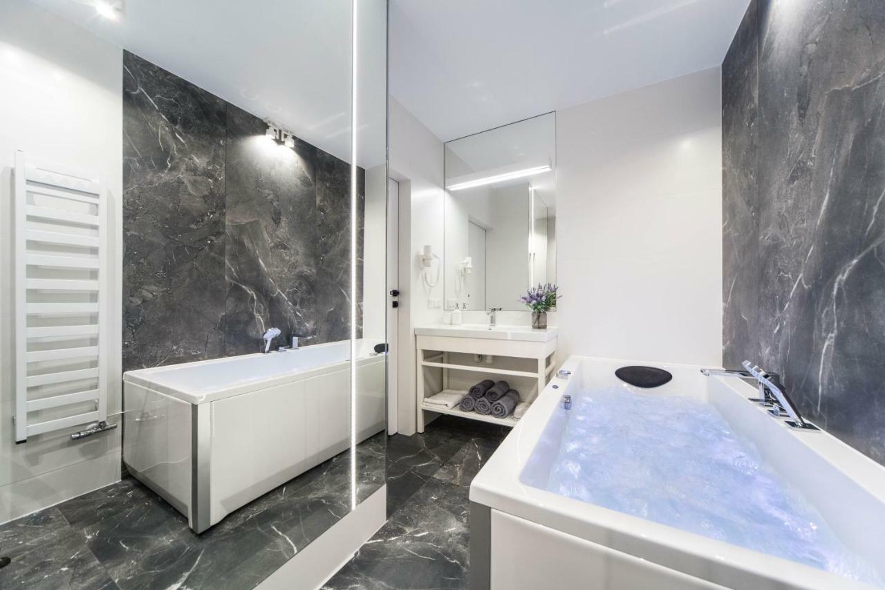 Jacuzzi Apartments Krakau Exterior foto